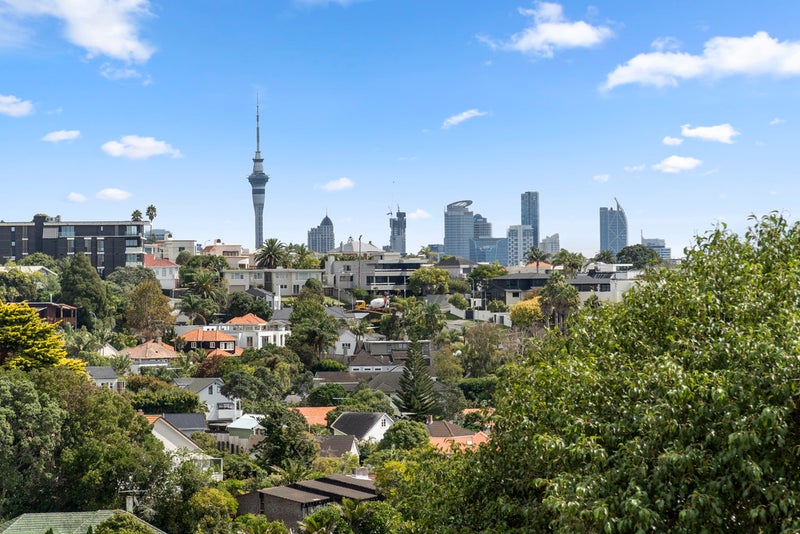 6 Ngake Street, Orakei, Auckland - Carousel 2