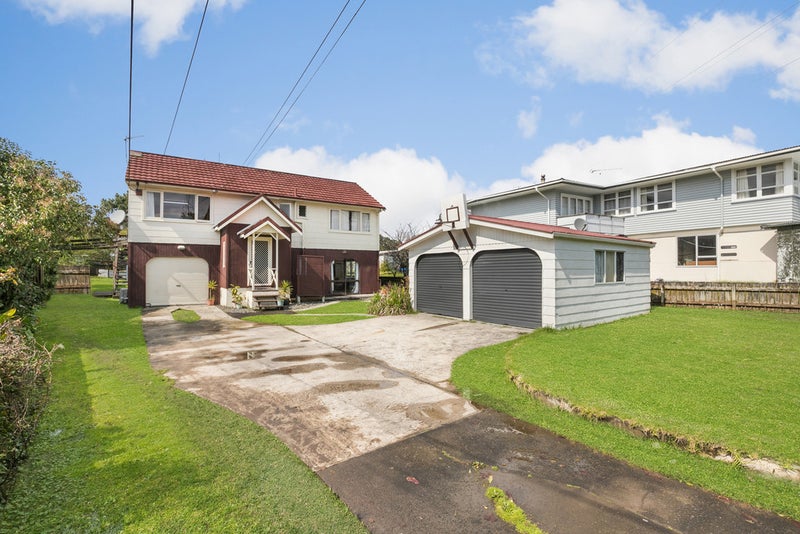 39 Beaubank Road, Kelston, Auckland - Carousel 1