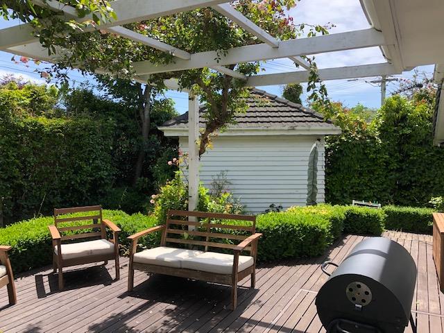 121 Karori Road, Karori, Wellington - Carousel 1
