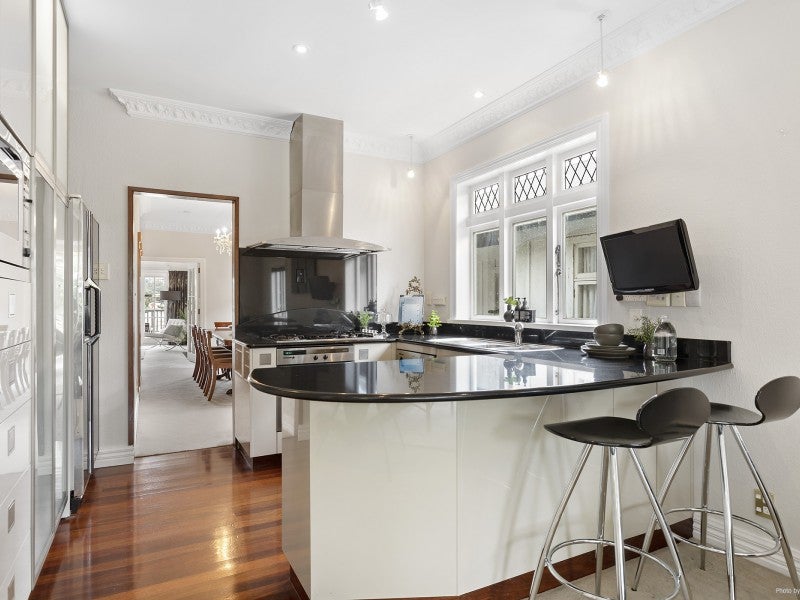 19 Bidwill Street, Mount Cook, Wellington - Carousel 2