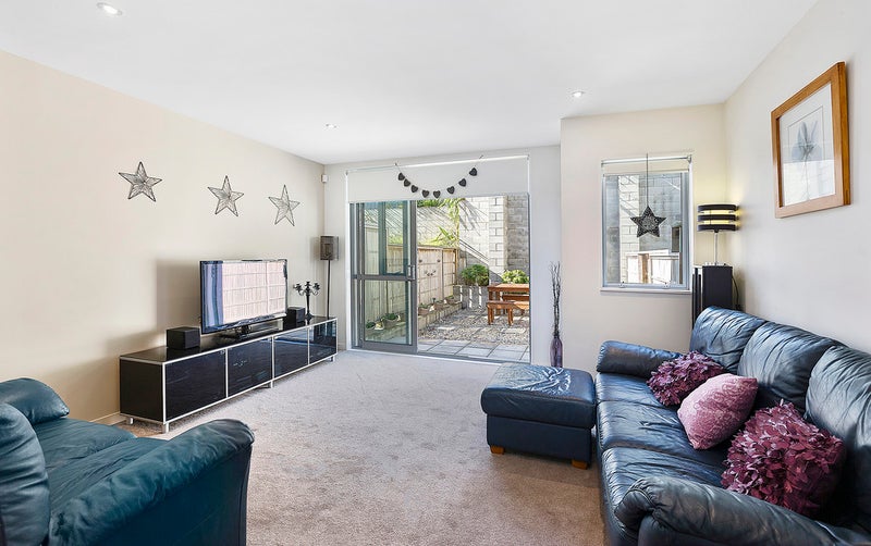 17/26 Wright Street, Mount Cook, Wellington - Carousel 2