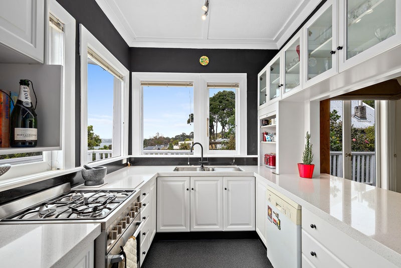 1/10 Rawene Road, Birkenhead, Auckland - Carousel 2