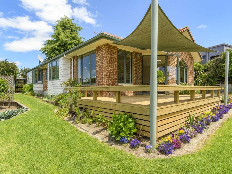 4 Harlech Glen, Bethlehem, Tauranga - Carousel 1