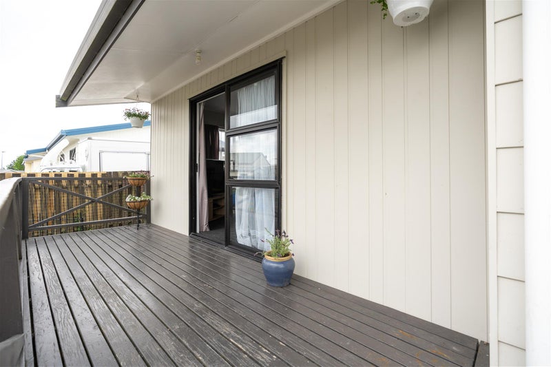 69C Kahikatea Drive, Melville, Hamilton - Carousel 2