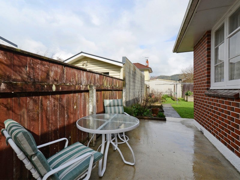 10 Joseph Grove, Elderslea, Upper Hutt - Carousel 16