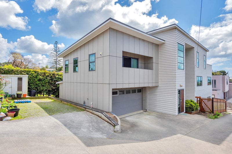 45 Forrest Hill Road, Milford, Auckland - Carousel 1