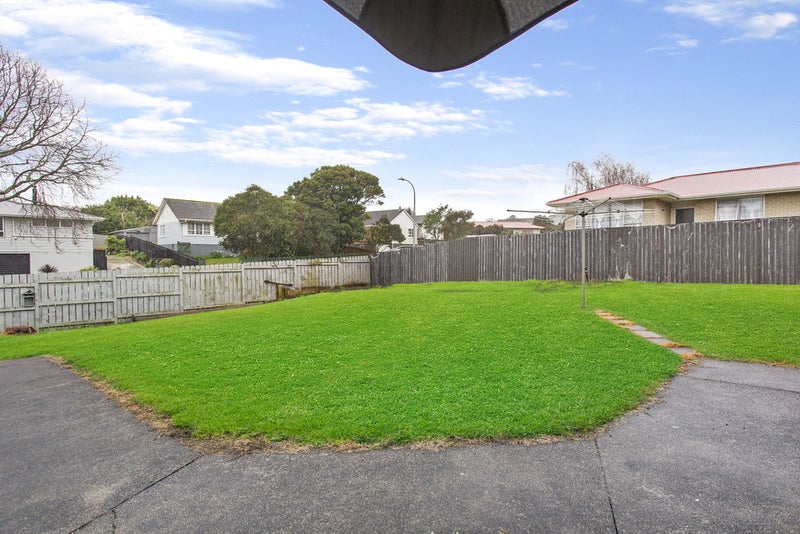32 Moncrieff Avenue, Clendon Park, Auckland - Carousel 24