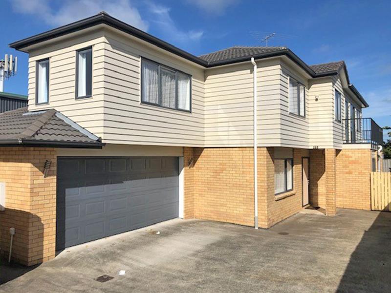 57A Hayr Road, Three Kings, Auckland - Carousel 1