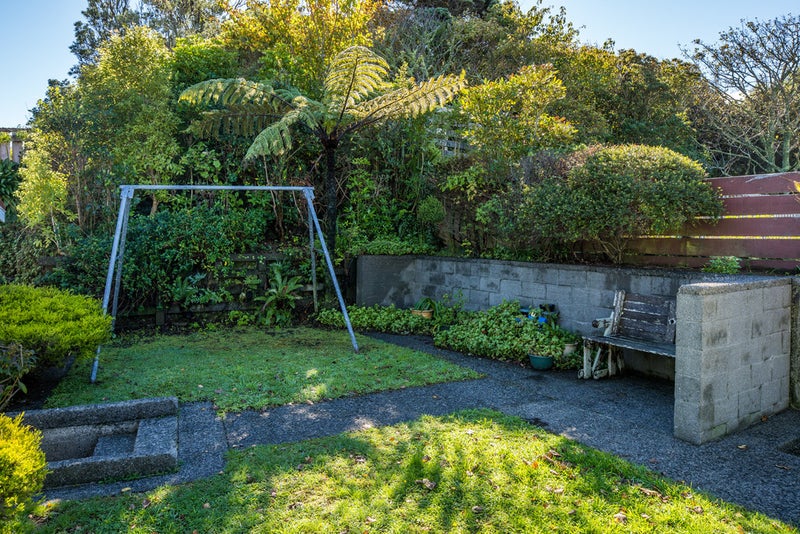 6 Lomita Road, Johnsonville, Wellington - Carousel 20