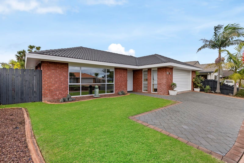 41 Kilimanjaro Drive, Northpark, Auckland - Carousel 2