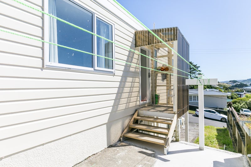 1/25 Omega Street, Newlands, Wellington - Carousel 10