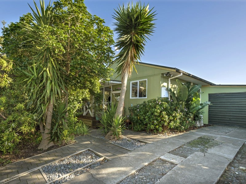 3 Edelsten Place, Tamarau, Gisborne - Carousel 20