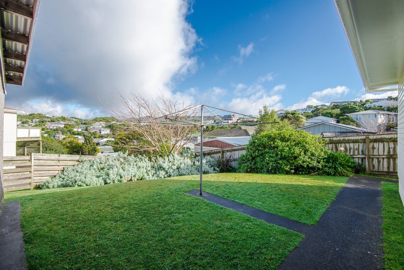 4A Cypress Drive, Maungaraki, Lower Hutt - Carousel 16
