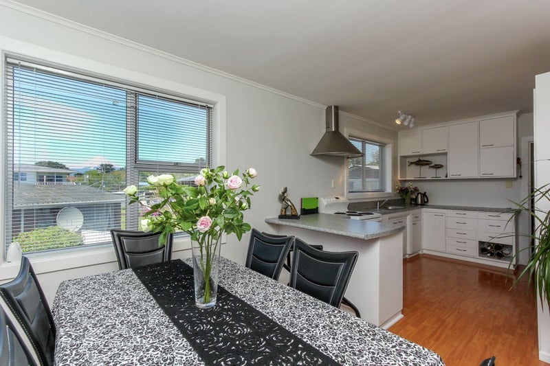 49B Doralto Road, Frankleigh Park, New Plymouth - Carousel 2