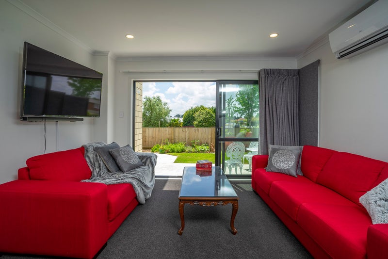 1/56 Storey Avenue, Forest Lake, Hamilton - Carousel 2