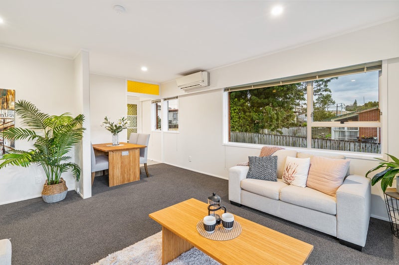 2/65 Butterworth Drive, Glendene, Auckland - Carousel 1