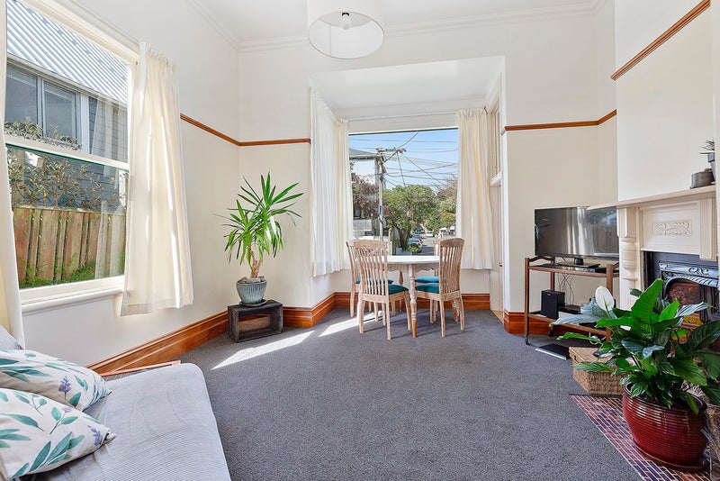 6 Salisbury Terrace, Mount Cook, Wellington - Carousel 1