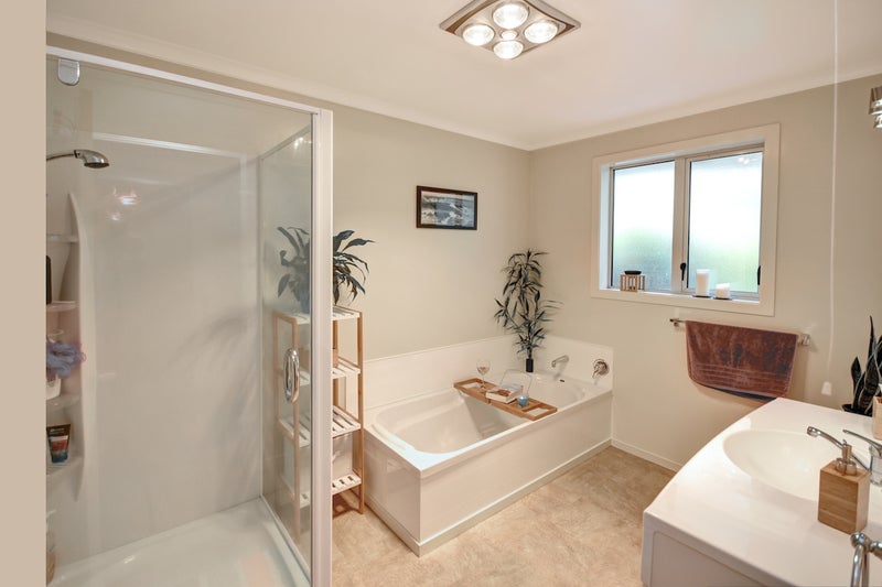 13 Roger Street, Macandrew Bay, Dunedin - Carousel 13