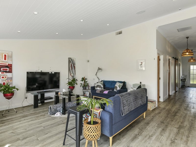 13 Ava Street, Petone, Lower Hutt - Carousel 2