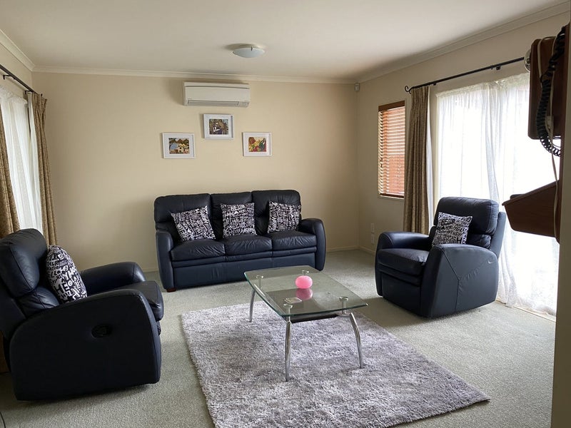 16 Pitfire Place, Blockhouse Bay, Auckland - Carousel 2