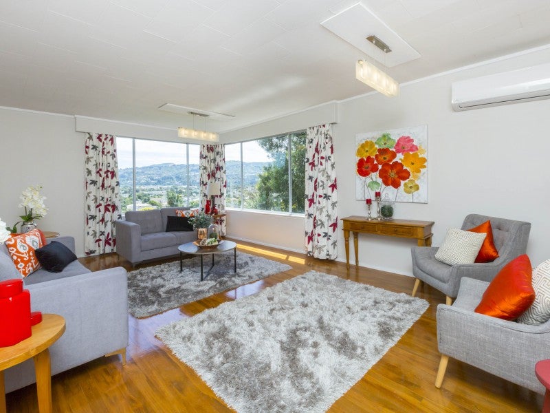 35 Woodvale Grove, Fairfield, Lower Hutt - Carousel 2