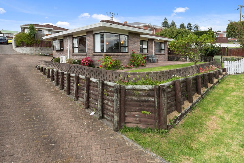 58A Esk Street, Parkvale, Tauranga - Carousel 1