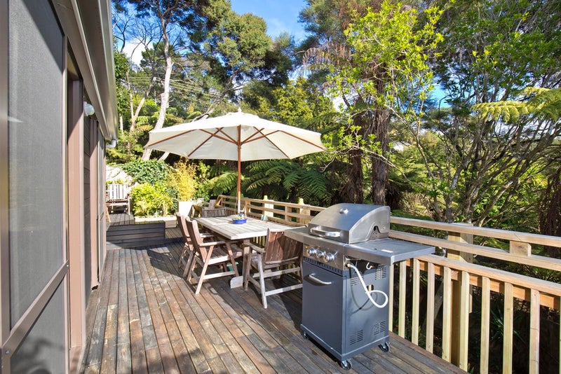 35 Lorikeet Place, Unsworth Heights, Auckland - Carousel 1