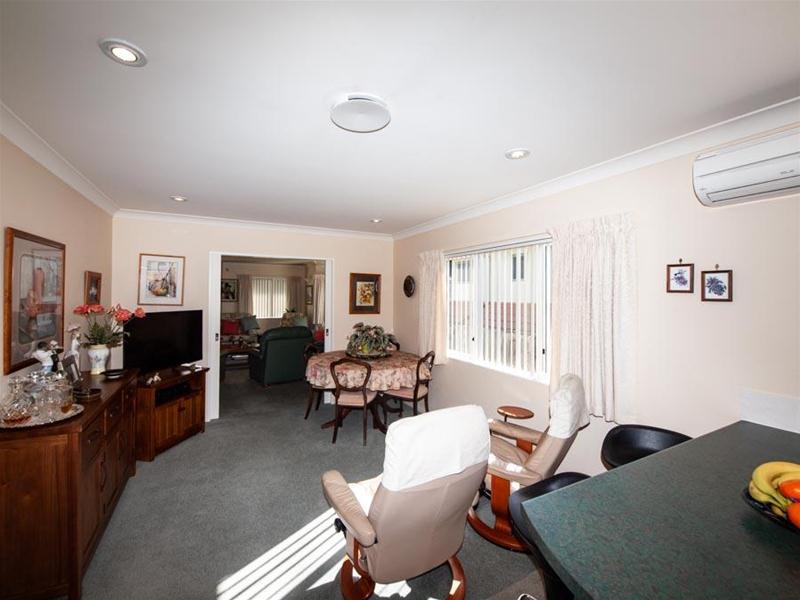 7 Eastcott Grove, Churton Park, Wellington - Carousel 2