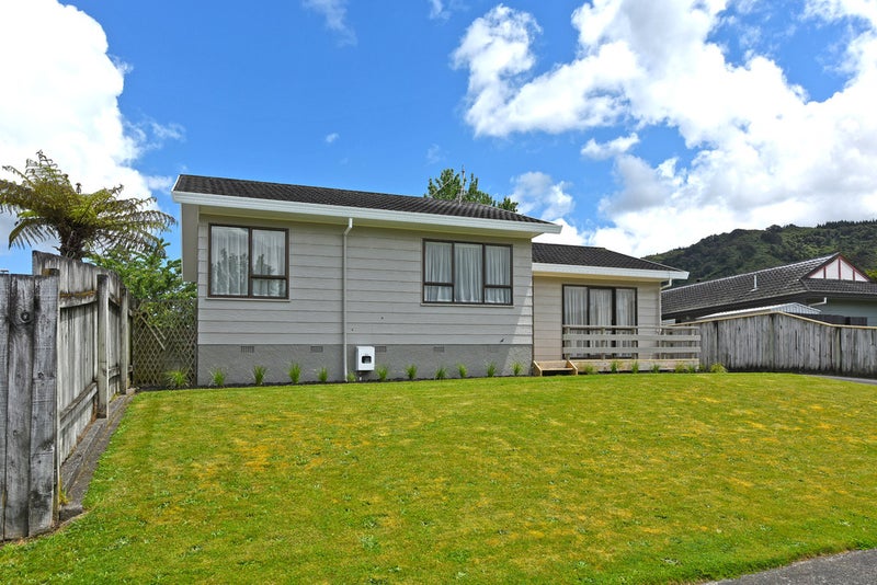 3 Memphis Grove, Totara Park, Upper Hutt - Carousel 18