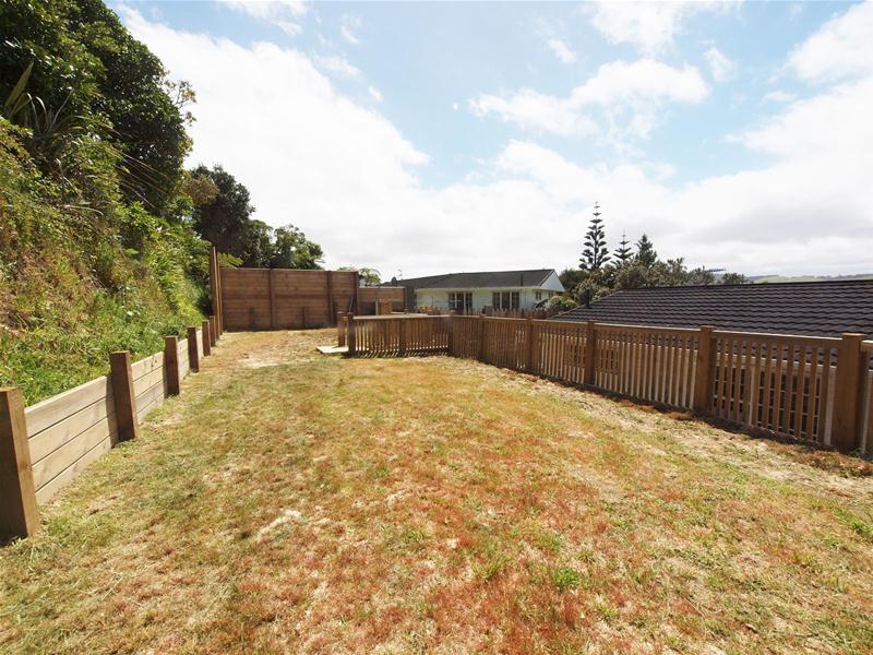 12 Chisbury Lane, Churton Park, Wellington - Carousel 21