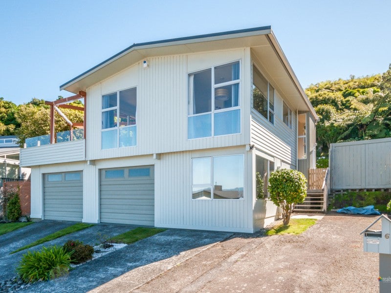 64 Acacia Avenue, Maungaraki, Lower Hutt - Carousel 1