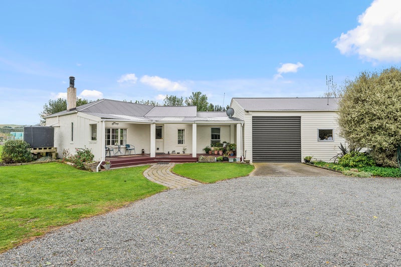 7 Reserve Road, Balcairn - Carousel 1