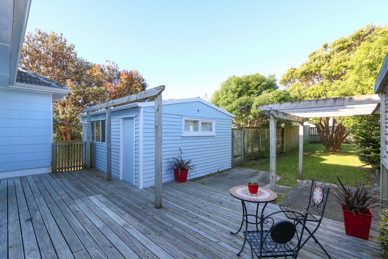 5 Chaffey Crescent, Titahi Bay, Porirua - Carousel 2