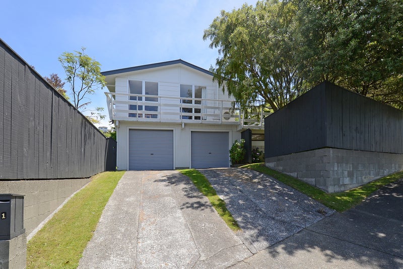 1 Picasso Grove, Belmont, Lower Hutt - Carousel 1
