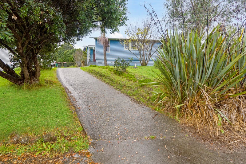 70 Leybourne Circle, Glen Innes, Auckland - Carousel 2