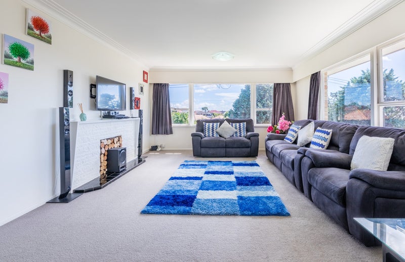 5 Playfair Road, Mount Roskill, Auckland - Carousel 2