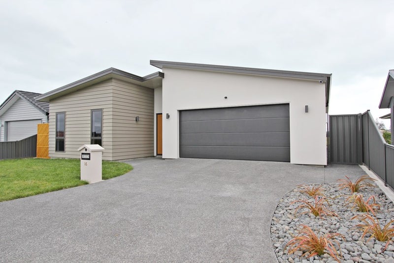 16 Ruakituri Place, Te Awa, Napier - Carousel 17