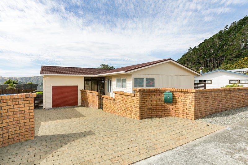 7 Glamorgan Street, Northland, Wellington - Carousel 1