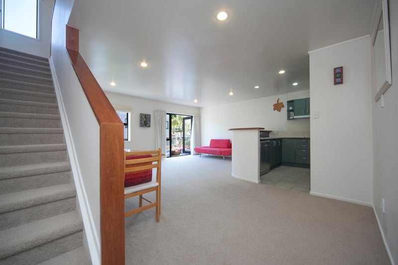 2/76 Galway Street, Onehunga, Auckland - Carousel 2