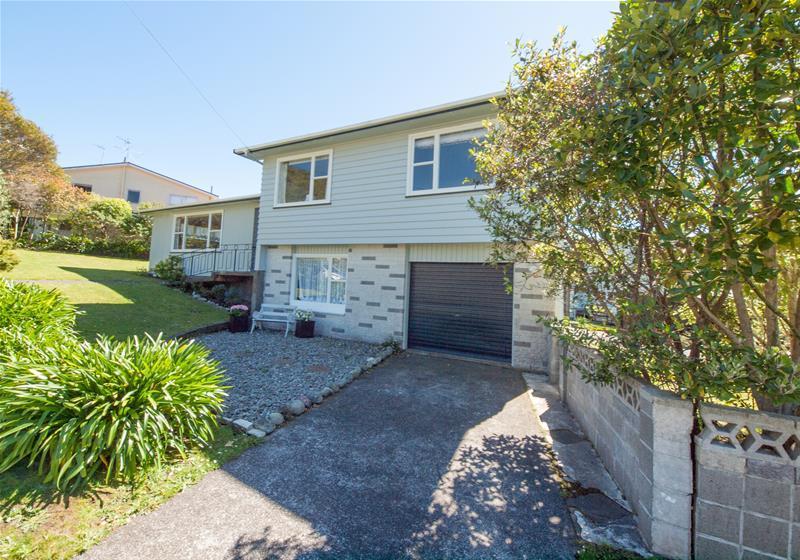 2 Old Coach Road, Johnsonville, Wellington - Carousel 1
