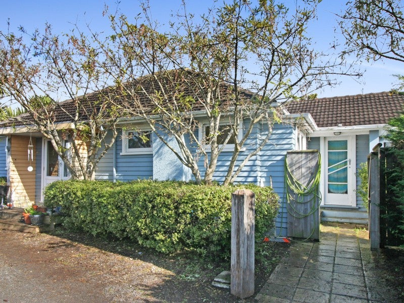 51A Omata Road, Marfell, New Plymouth - Carousel 1