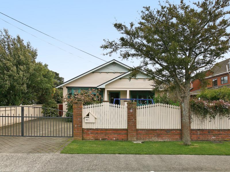 57 Totara CRES, WOBURN, LOWER HUTT - Carousel 1