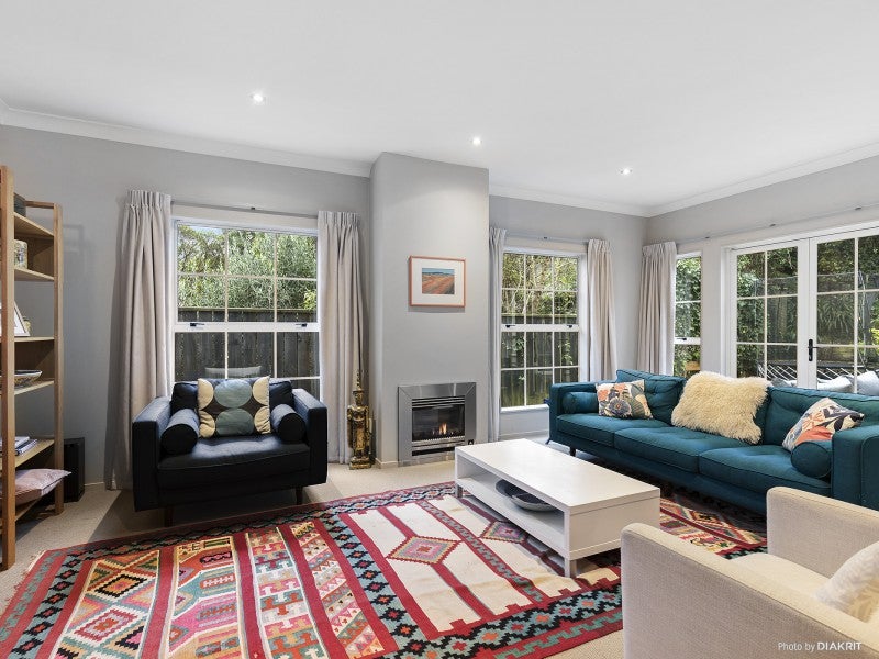 15A Aplin Terrace, Ngaio, Wellington - Carousel 2