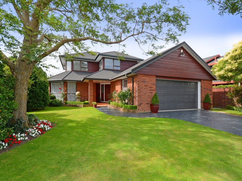 27 De Menech Grove, Avalon, Lower Hutt - Carousel 1