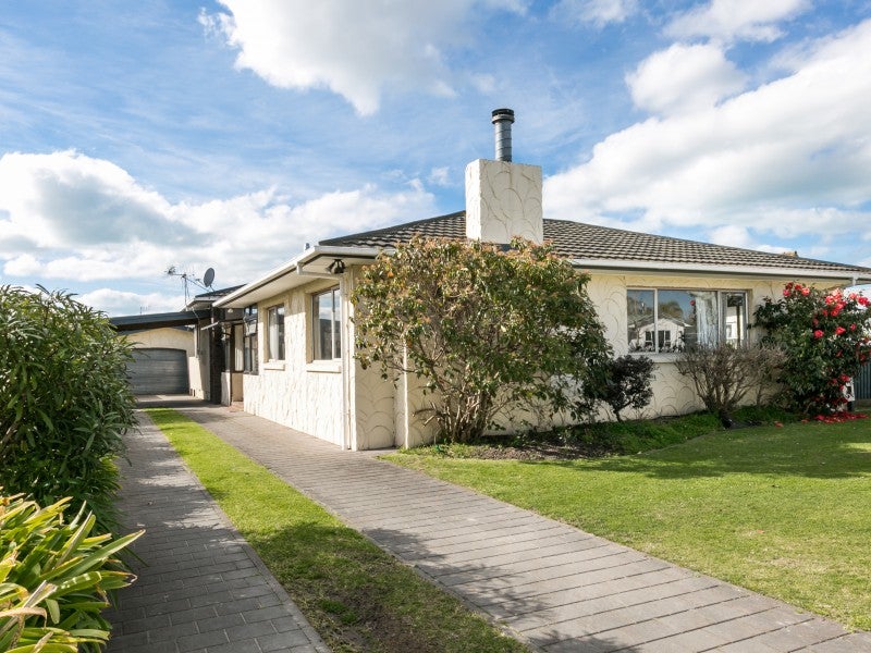 6 Hinton Road, Taradale, Napier - Carousel 24