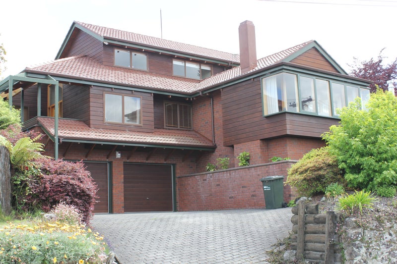 166 Kawaha Point Road, Kawaha Point, Rotorua - Carousel 2