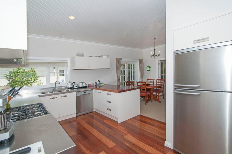 294 Waterloo Road, Waterloo, Lower Hutt - Carousel 2