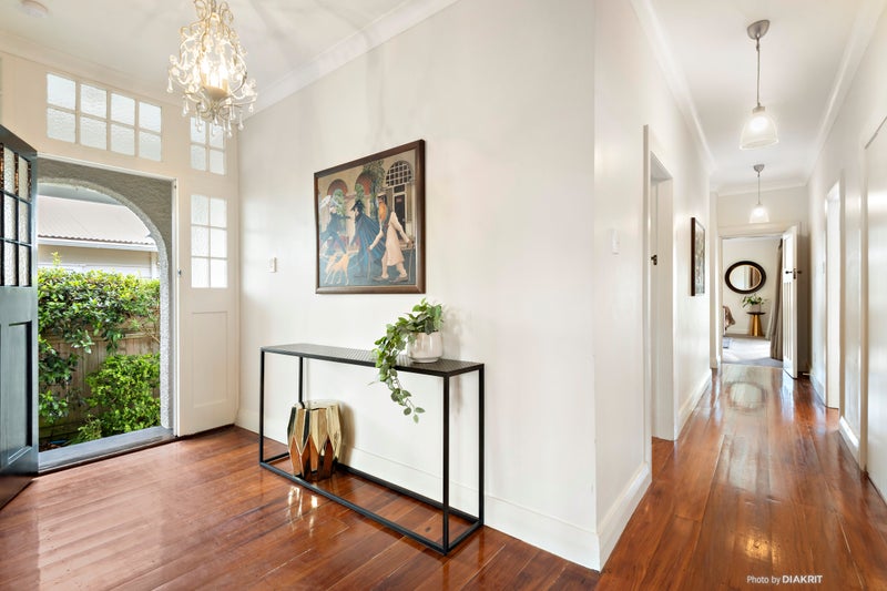 23 Standen Street, Karori, Wellington - Carousel 2