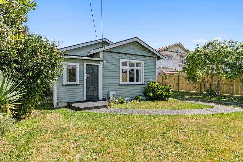 129 Cuba Street, Petone, Lower Hutt - Carousel 2