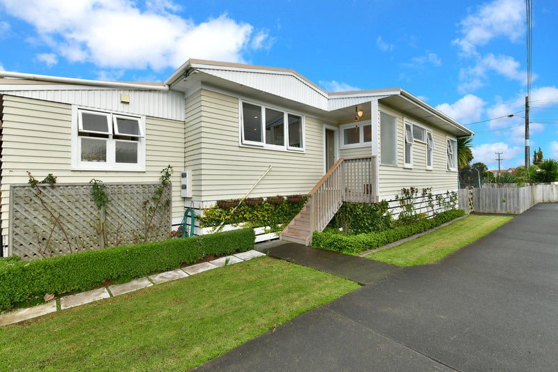 1/108 Parkhurst Road, Parakai, Helensville - Carousel 1